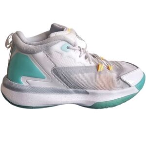 Jordan Zion 1 Kids Sneakers White and Teal Size 12.5C